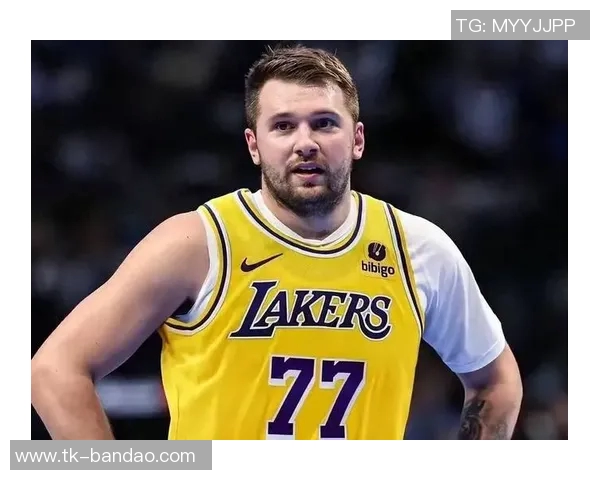 东契奇谈球队进攻体系每个人都感到舒适与默契