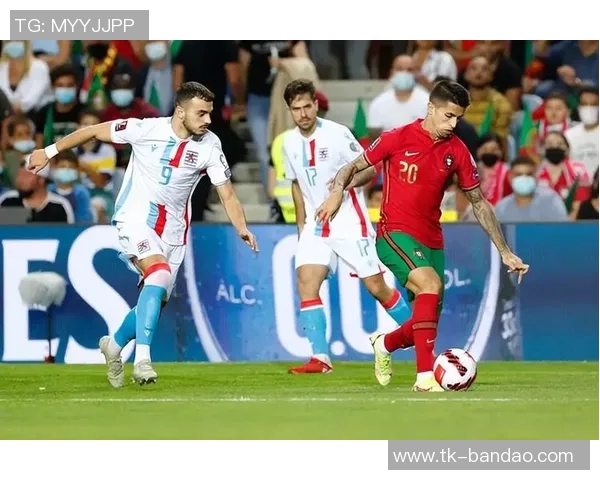 葡萄牙遭强风暴袭击昔日欧洲杯球场重创多人遇难情况堪忧